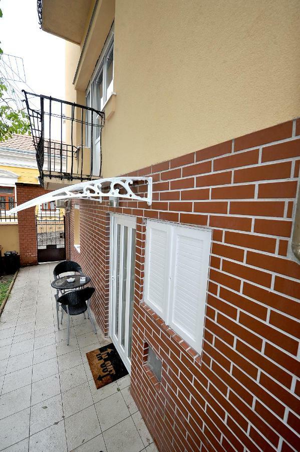 Pure Apartman Pécs Eksteriør bilde